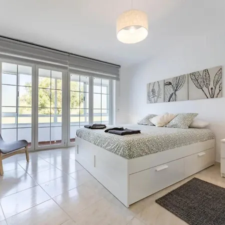 Cyv - Sea, Sun And Pool Combined Apartman